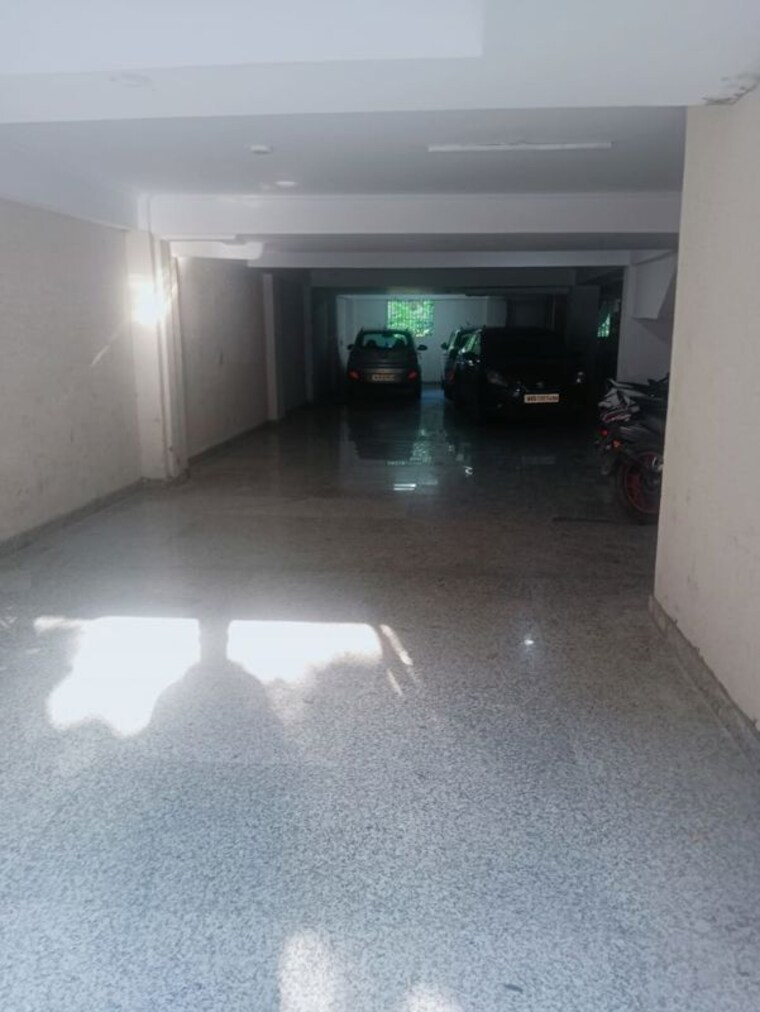 undefined, panchsheel vihar 3 Bedroom 1100 Sq.Ft. Apartment In Panchsheel Vihar Delhi 10248573