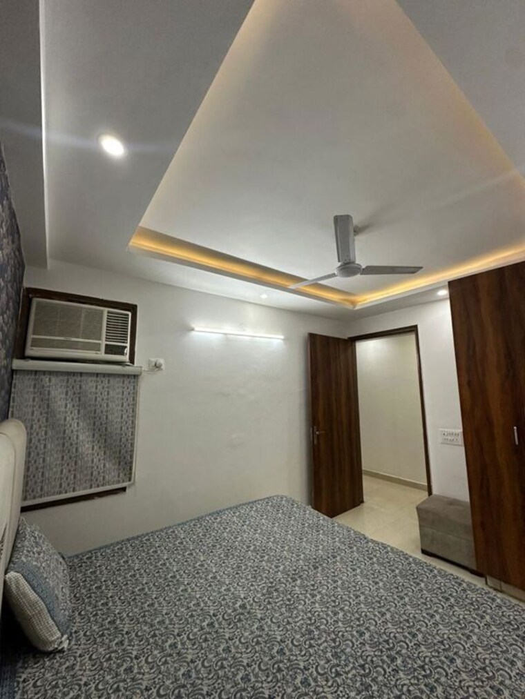 Room, chattarpur 2 Bedroom 85 Sq.Yd. Builder Floor In Chattarpur Delhi 10248578