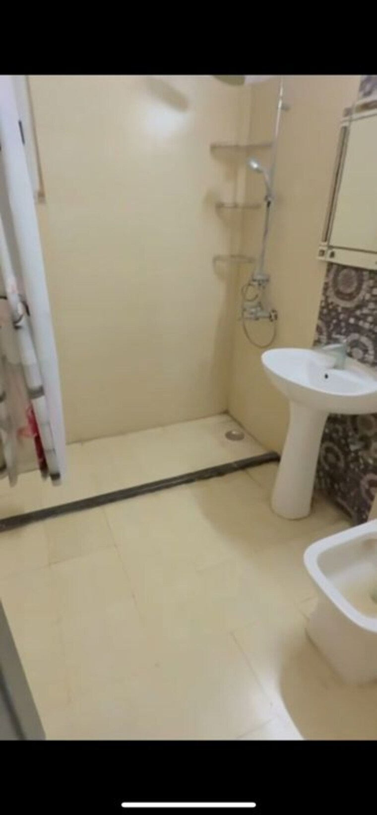 Bathroom, amrapali-heartbeat-city 3 Bedroom 1735 Sq.Ft. Apartment In Sector 107 Noida 10248503