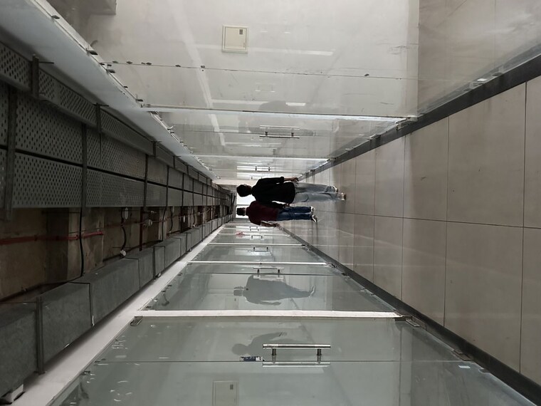 Balcony, ambala highway Commercial Showroom 1122 Sq.Ft. In Ambala Highway Zirakpur 10248654