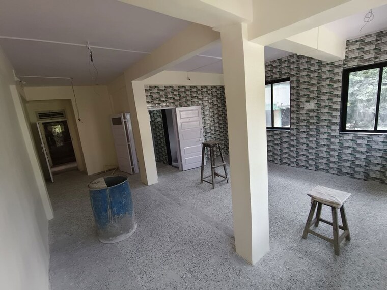  Parking, dombivli east Commercial Office Space 650 Sq.Ft. In Dombivli East Thane 10247646