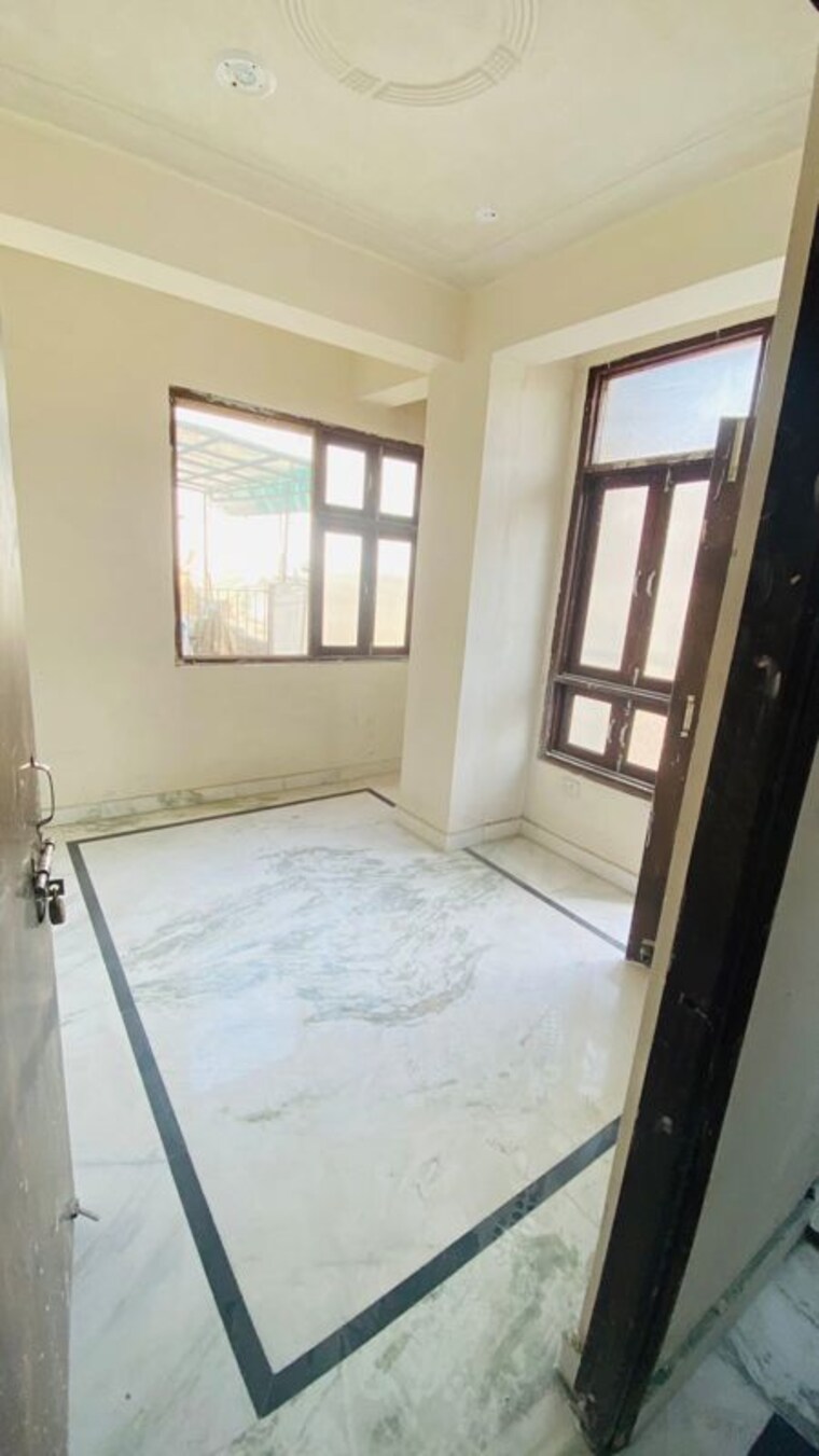 Room, mayur vihar 1 2 Bedroom 700 Sq.Ft. Builder Floor In Mayur Vihar 1 Delhi 10248579