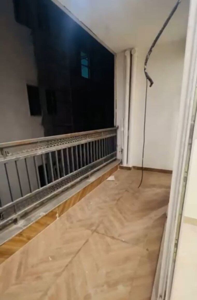 Balcony, ultima-107 3.5 Bedroom 1500 Sq.Ft. Builder Floor In Sector 104 Noida 10248624