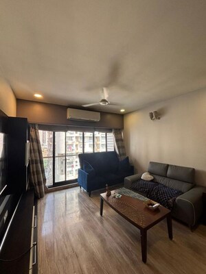 Living Room in 4 BHK Apartment at DLH Sorrento, Veera Desai Road – for Rent