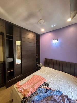 Bedroom in 4 BHK Apartment at DLH Sorrento, Veera Desai Road – for Rent