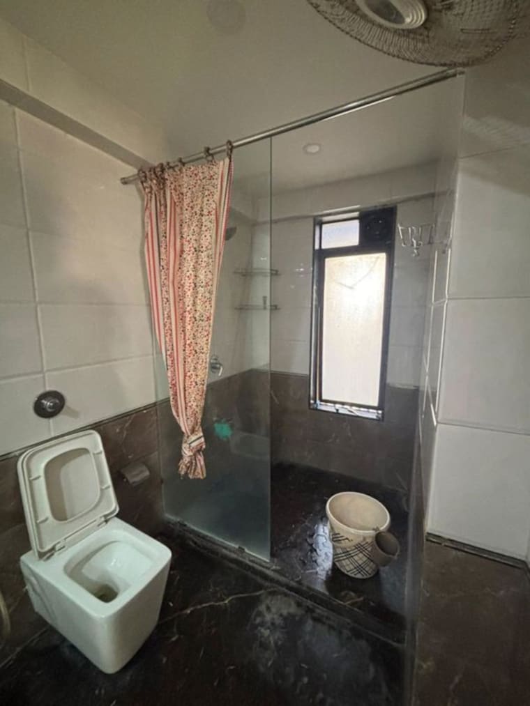 Bathroom, dlh-sorrento 4 Bedroom 1850 Sq.Ft. Apartment In Veera Desai Road Mumbai 10248442