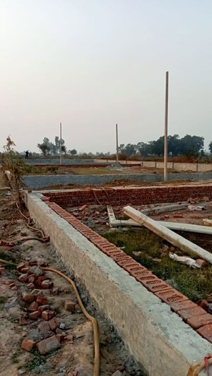  Plot For Sale in Sector 17 Yamuna Expressway