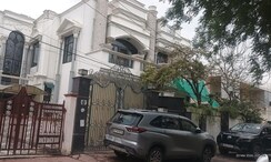 6+ BHK + Pooja Room,Servant Room,Study Room,Extra Room,Store Room Independent House For Sale in Faridabad Central