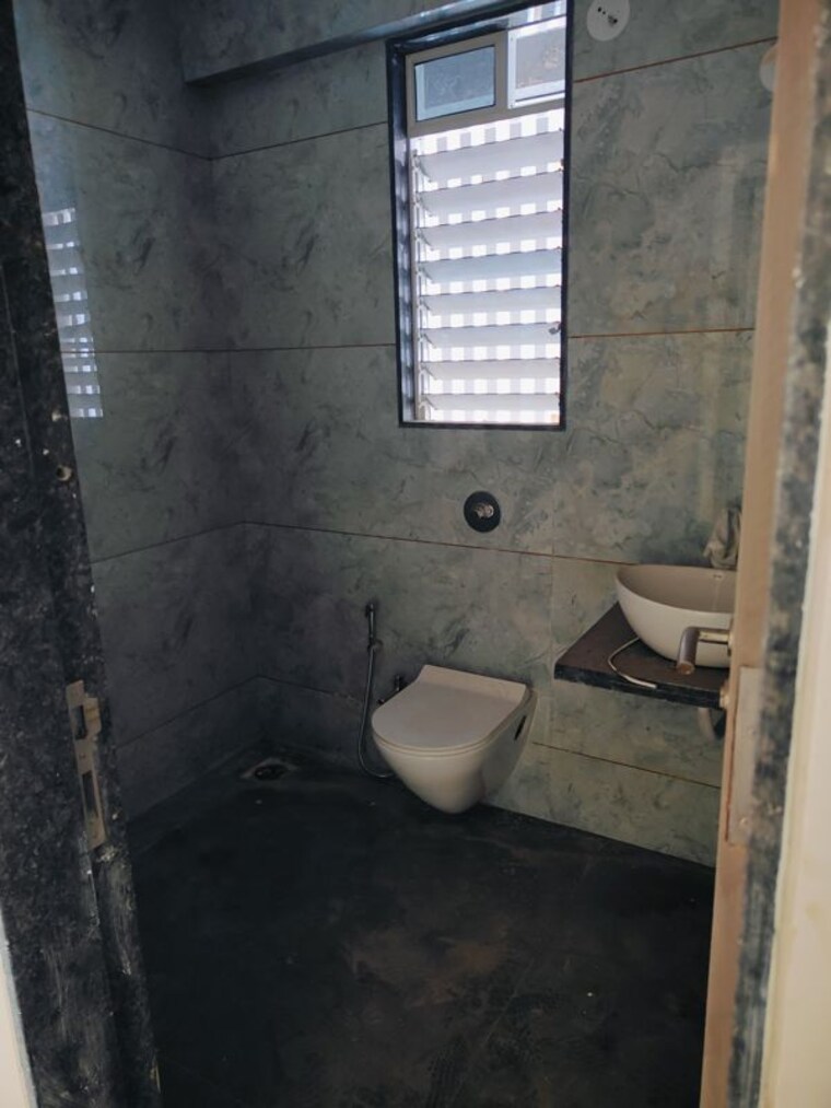 Bathroom, malad west 1 Bedroom 465 Sq.Ft. Apartment In Malad West Mumbai 10248796