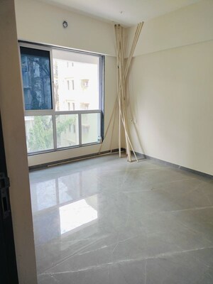 1 BHK Apartment For Sale in Malad West