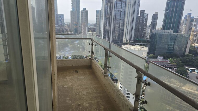 Balcony, indiabulls-sky-forest 3 Bedroom 1780 Sq.Ft. Apartment In Lower Parel Mumbai 10248697