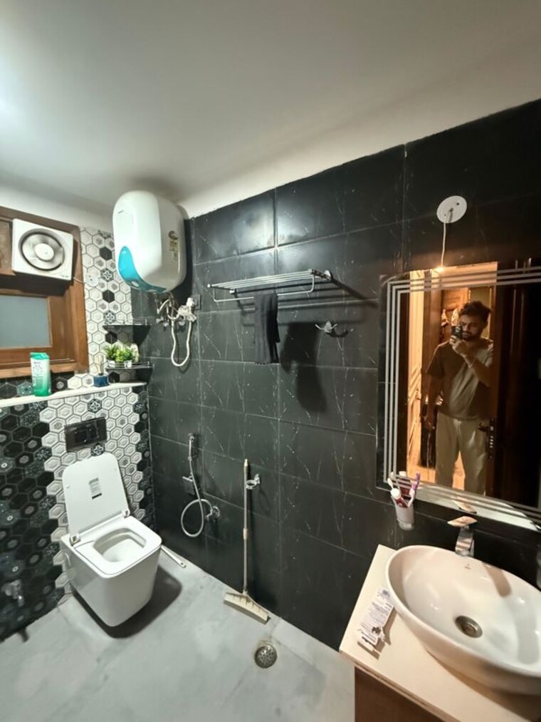 Master Bedroom, saket 3 Bedroom 1200 Sq.Ft. Builder Floor In Saket Delhi 10248822