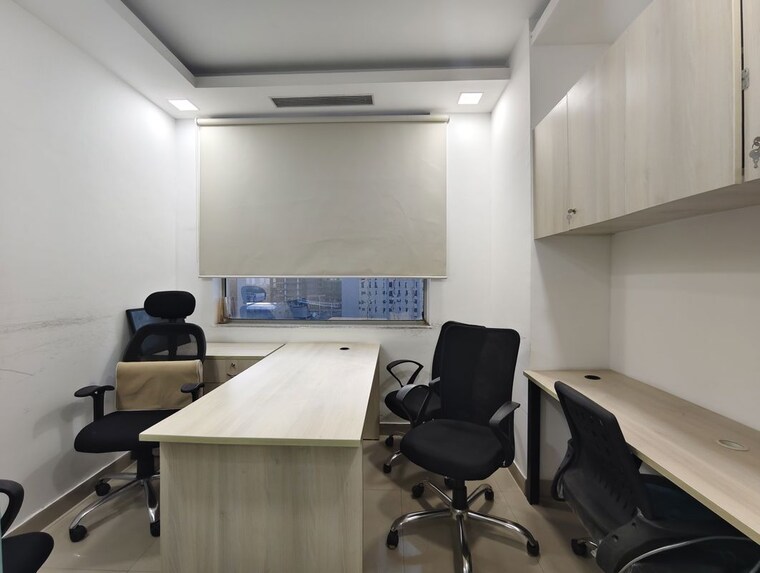 Team Area, grandslam-ithum Commercial Office Space 485 Sq.Ft. In Sector 62 Noida 10248929