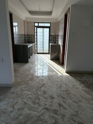 Room in 2 BHK Apartment at Adityaraj Signature, Vikhroli East – for Rent