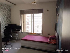 Bedroom in  Apartment at Ganesh Residency, Pimple Saudagar – for Rent