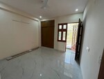 3 BHK + Pooja Room 1500 Sq.Ft. Builder Floor in Unitech South City II