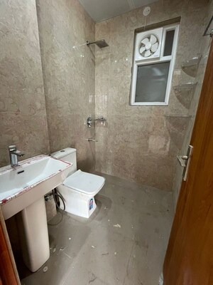 Bathroom in 3 BHK Builder Floor at Unitech South City II, Sector 50 – for Rent