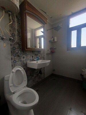 Bathroom in 3 BHK Apartment at Gracious Tower, Sector 56 – for Rent