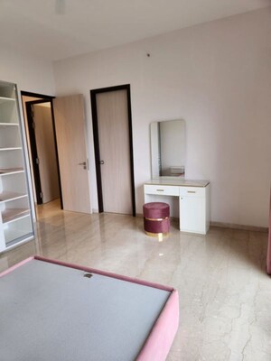 Room in 4 BHK Apartment at Adani Ten BKC, Bandra East – for Rent