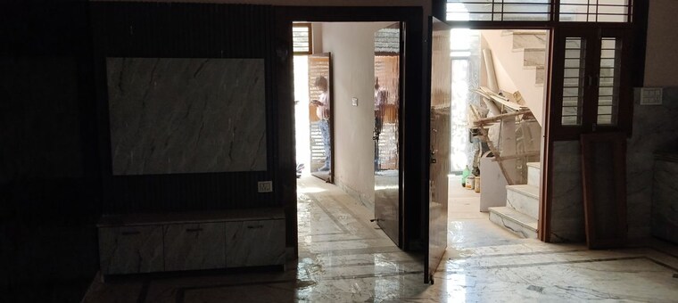  Parking, govindpuram 3.5 Bedroom 900 Sq.Ft. Independent House In Govindpuram Ghaziabad 10248990