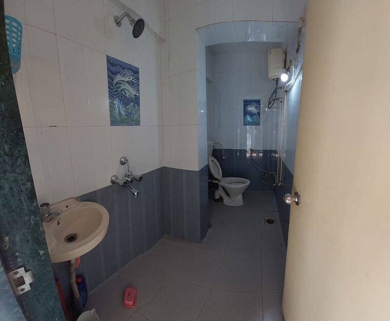 Bathroom, bhagwan nagar 3 Bedroom 1430 Sq.Ft. Builder Floor In Bhagwan Nagar Pune 10248998
