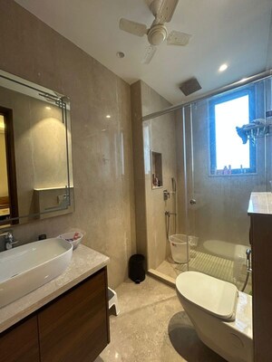 Bathroom in 3 BHK Apartment at Safdarjung Enclave – for Rent