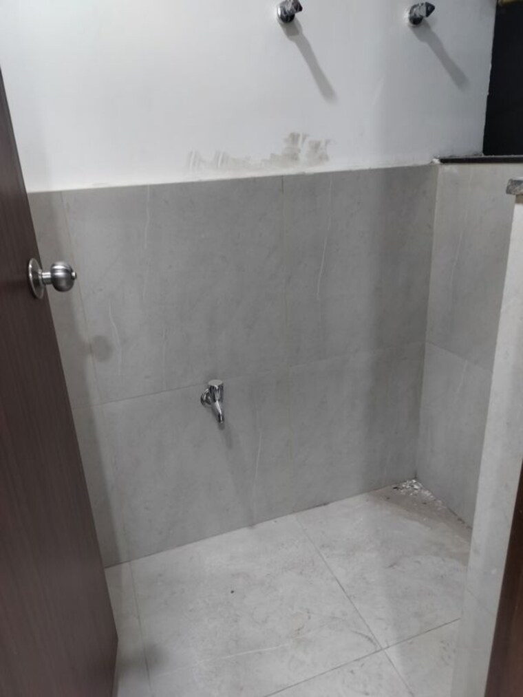 Bathroom, amanora-elivate-tower 2 Bedroom 863 Sq.Ft. Apartment In Hadapsar Pune 10249158