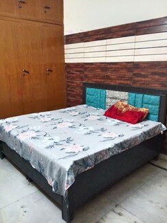 2 BHK Villa For Rent in RWA Apartments Sector 26