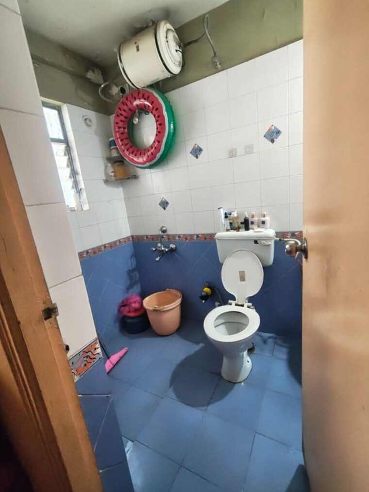 Bathroom, bramha-majestic 3 Bedroom 1495 Sq.Ft. Apartment In Kondhwa Pune 10249175