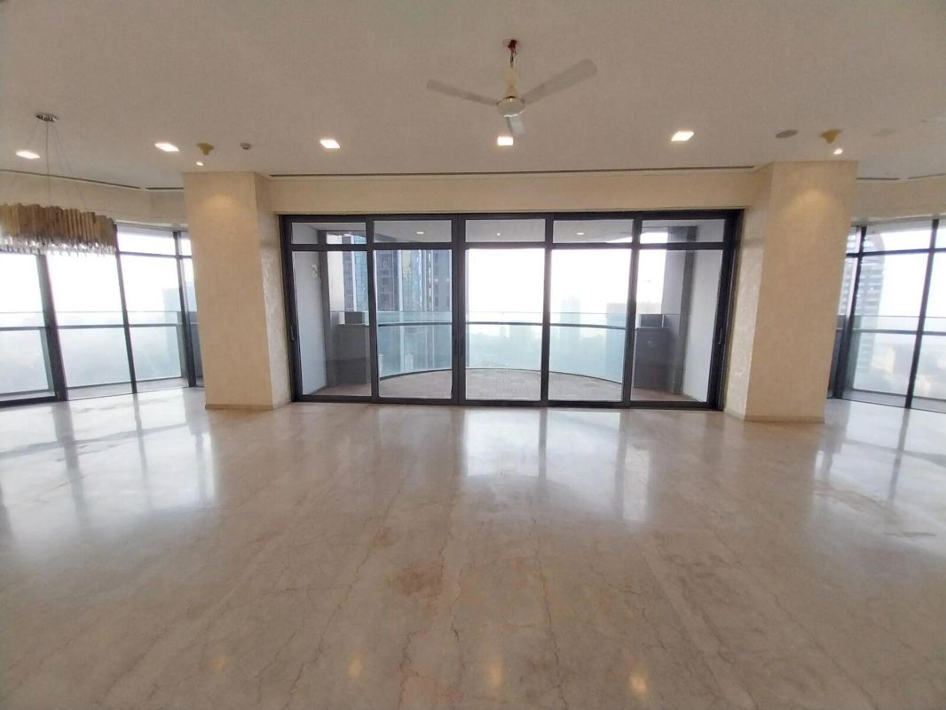 4 BHK + Pooja Room,Servant Room Apartment For Rent in Omkar 1973