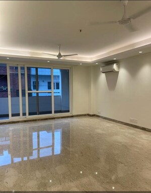 3 BHK Builder Floor For Rent in Navjeevan Vihar