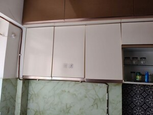 Room in 2 BHK Apartment at Lodha Amara, Kolshet Road – for Rent