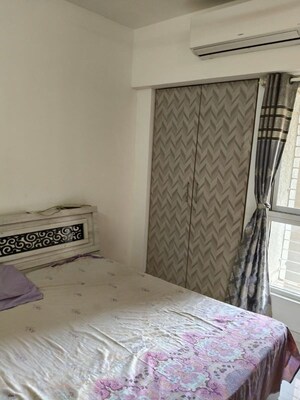 Bedroom in 2 BHK Apartment at Lodha Amara, Kolshet Road – for Rent