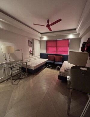 Team Area in 5 BHK Apartment at Kanakia Paris, Bandra East – for Rent