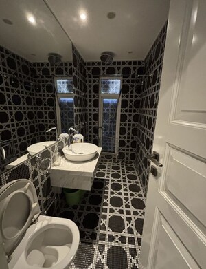 Team Area in 5 BHK Apartment at Kanakia Paris, Bandra East – for Rent