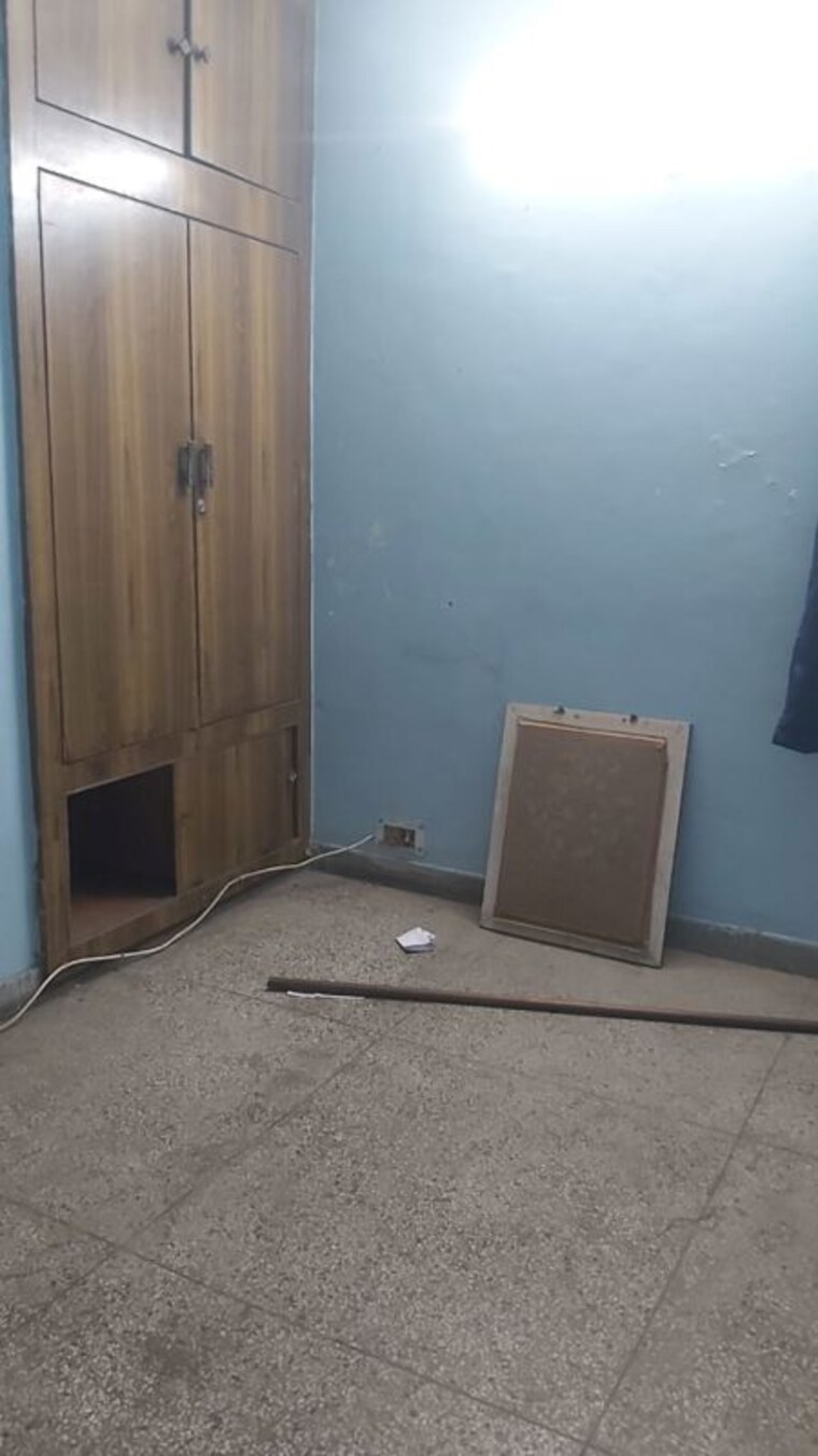 Room, mayur vihar 1.5 Bedroom 450 Sq.Ft. Apartment In Mayur Vihar Delhi 10249204