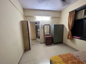 Living Room in 1.5 BHK Apartment at New Suresh Apartment, Chembur – for Rent