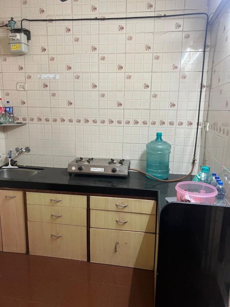 Kitchen, new-suresh-apartment 1.5 Bedroom 550 Sq.Ft. Apartment In Chembur Mumbai 10249211