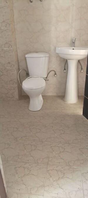 Bathroom in 4 BHK Apartment at Amrapali Heartbeat City, Sector 107 – for Sale