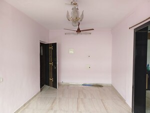 Room in 1 BHK Apartment at Radhika CHS Kopar Khairane, Kopar Khairane – for Rent