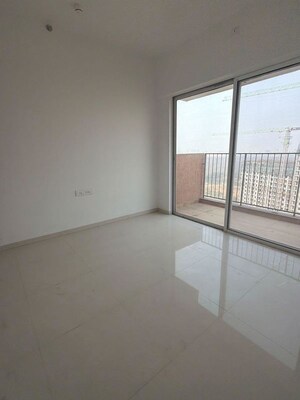 Room in 3 BHK Apartment at Eon Free Zone – for Sale