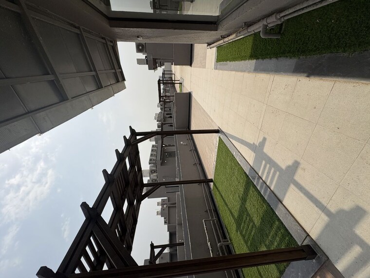 Balcony, smart-world-orchard 3.5 Bedroom 1640 Sq.Ft. Apartment In Sector 61 Gurgaon 10249265