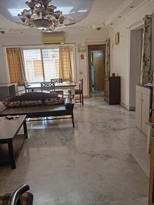2 BHK Apartment For Rent in Savita Chhaya CHS, Bandra West