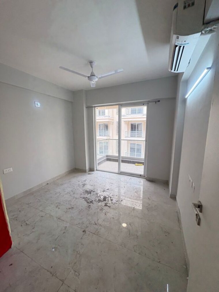 Room, signature-global-city 3 Bedroom 1555 Sq.Ft. Apartment In Sector 37d Gurgaon 10249278