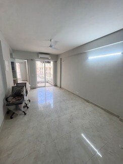 3 BHK Apartment For Rent in Signature Global City