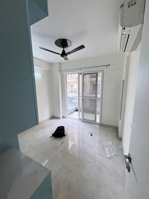 Bathroom in 3 BHK Apartment at Signature Global City, Sector 37d – for Rent