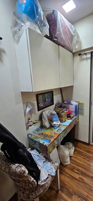 Furnished Amenities in 2 BHK Apartment at Fortune Avenue, Ghodbunder Road – for Rent