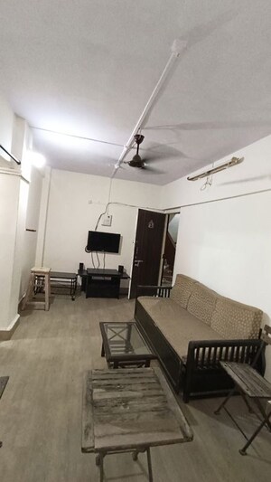 Team Area in  Pg at Kapaswadi – for Rent
