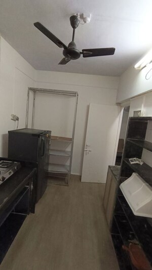 Team Area in  Pg at Kapaswadi – for Rent