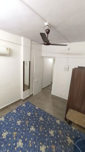 Bedroom in  Pg at Kapaswadi – for Rent